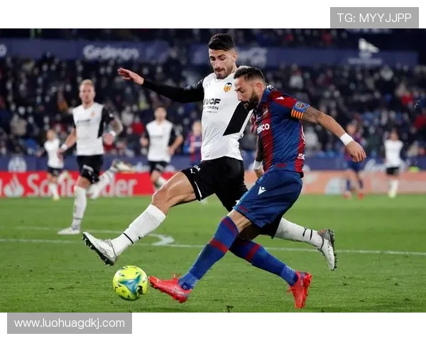 马竞主场鏖战比利亚雷亚尔激烈对攻上演西甲焦点巅峰之战